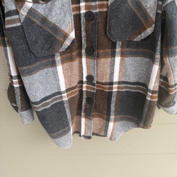 Goodnight Macaroon plaid flannel button front shirt - Picture 4 of 6